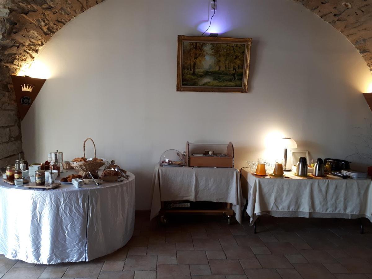 Auberge De La Couronne Lablachère Exteriör bild
